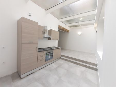 Location Appartement 3 pièces 67m² MARSEILLE 6ème - Photo 2