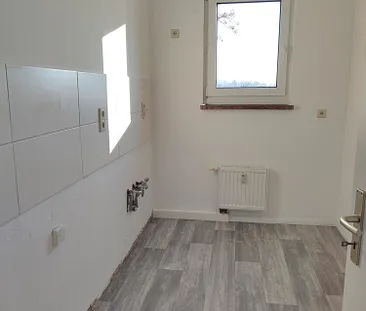 Alles Neu! 3 Raumwohnung mit Balkon ab 01.10.2024 ! - Foto 2