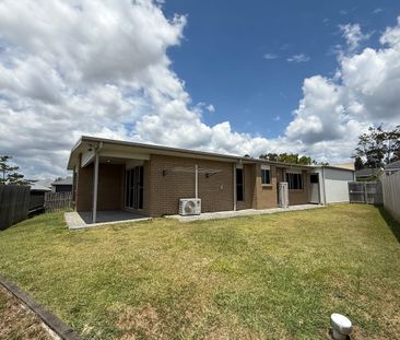 Beautiful 4-Bedroom Family Home with Study & Outdoor Entertaining Area - Photo 1