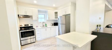 Detached Home For Lease | X8140270 - Photo 5