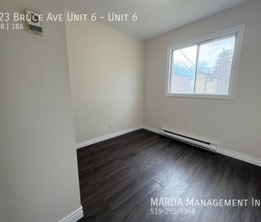 SPACIOUS 2BED/1BATH UPDATED UNIT ON BRUCE + HYDRO! - Photo 5