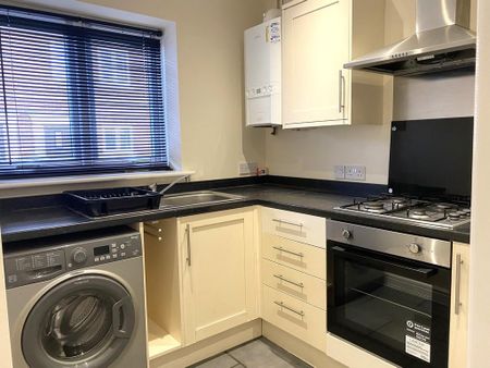 2 bedroom semi-detached house to rent - Photo 2