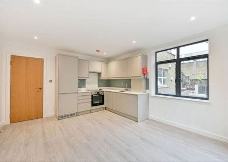 Wimbledon Hill Road, SW19 7PA, London - Photo 4