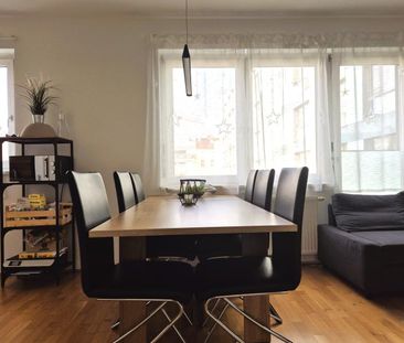 Palais Bismarck! Sonnige 4-Zimmer-Wohnung mit Balkon, 80 m² WNFL, K... - Photo 1