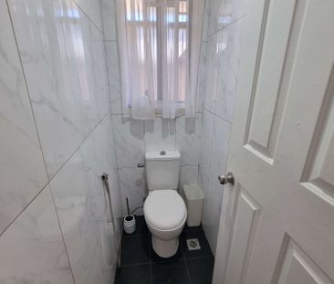 Minchinbury - Photo 6