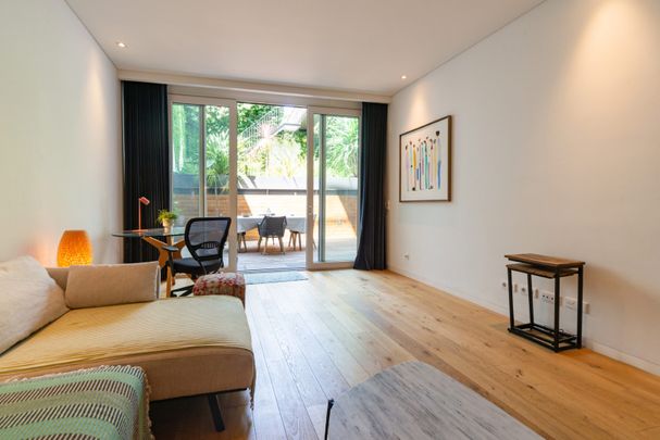 Elegante Apartamento T2 no coração da Lapa, Estrela, Lisboa - Photo 1