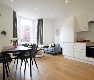 1 bedroom in a house share to rent - Photo 2