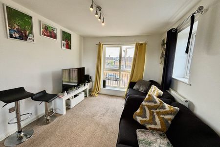21 Rathbone Crescent - Photo 3