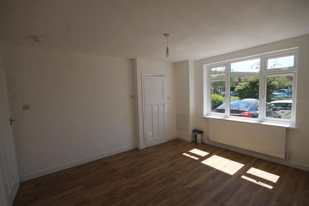 NEWPORT - £1,100 pcm - Photo 1