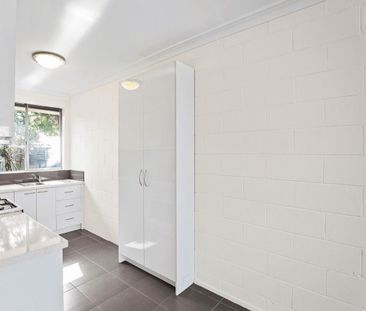 MODERN & LOW-MAINTENANCE LIVING IN THE HEART OF DANDENONG - Photo 2