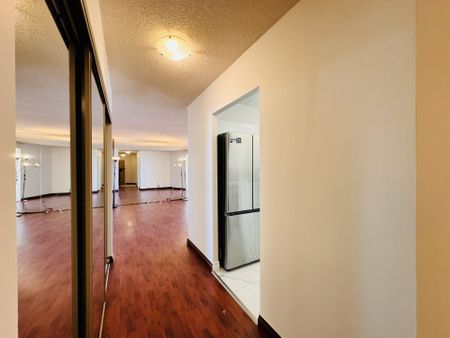 For Lease - 175 Bamburgh Circle Unit# 1018, Toronto, Ontario - Photo 2
