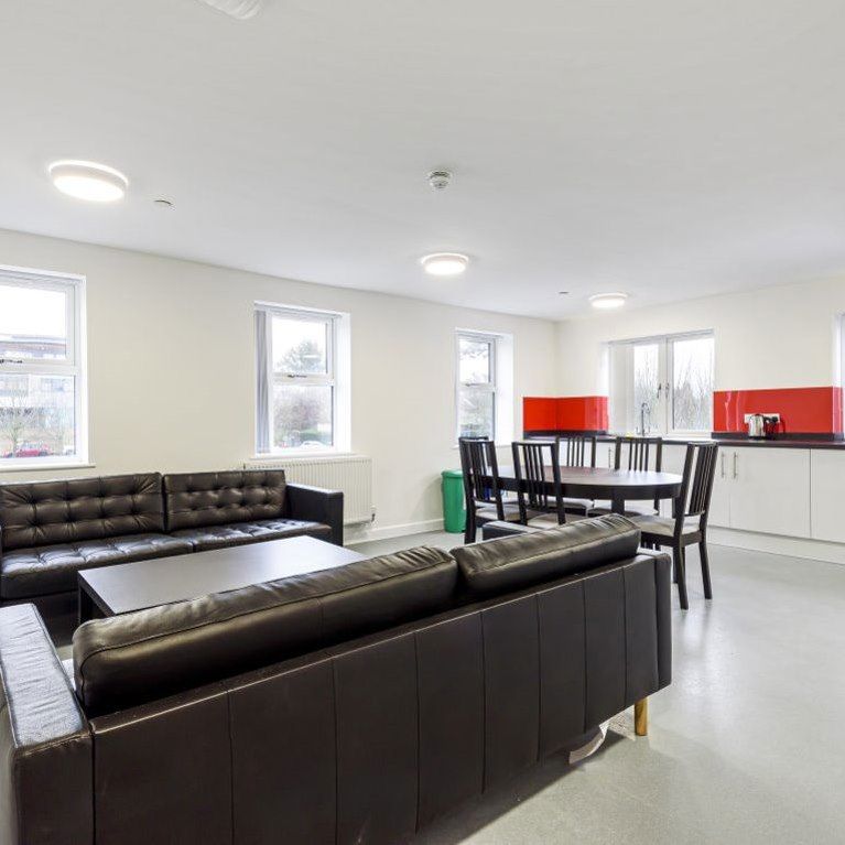 - Cowley Road, 220 - 222 Cowley Road, East Oxford - Photo 1