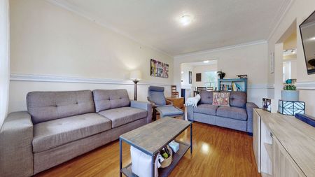 For Lease - 139 Ranee Avenue Unit# Main Floor, Toronto, Ontario - Photo 5