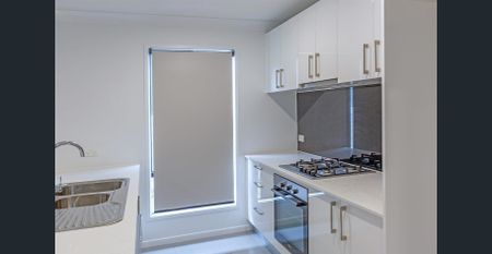 Modern 2-Bedroom unit in Quiet Location - Ensuite in Both Bedrooms! - Photo 4