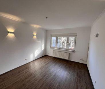 WG helle geeignete 3-Z-Whg. im Rheingauviertel, frisch renoviert - Photo 2