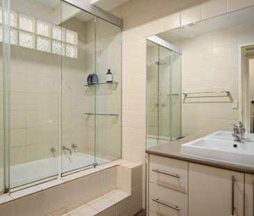 385 Avro Street, East Albury NSW 2640 - House For Rent | Domain - Photo 1