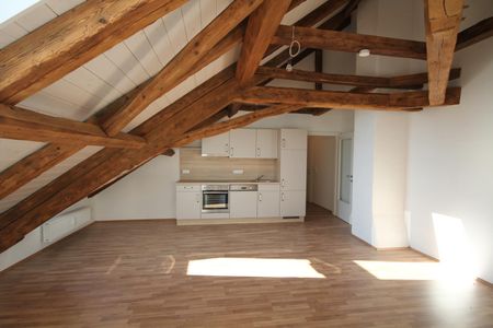 1 MONAT MIETFREI !! Schöne, neuwertige Mansarden-Dachgeschoss-Wohnung mit 2 Zimmern in Liebenau Top 13 - Foto 3