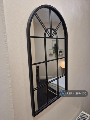 1 bedroom in a house share to rent - Photo 1