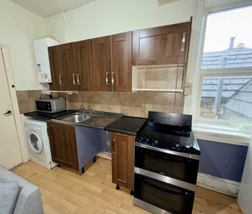 Riseholme Road, Lincoln, LN1 3SP, Property for rent - Photo 2