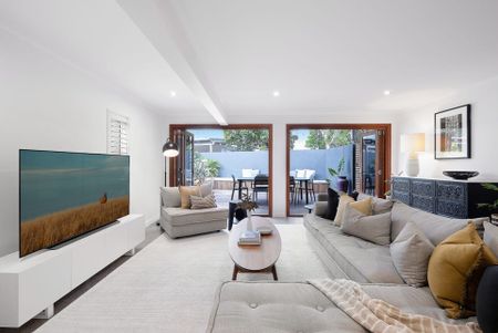 Escape to Your Dream Beachside Haven in the Heart of Peregian Beach - Photo 2