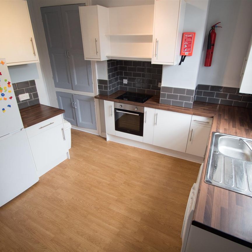 Trelawn Terrace, Headingley, LS6 3JQ, Leeds - Photo 1