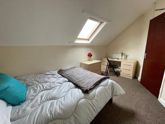 9 bedroom house to rent - Photo 1