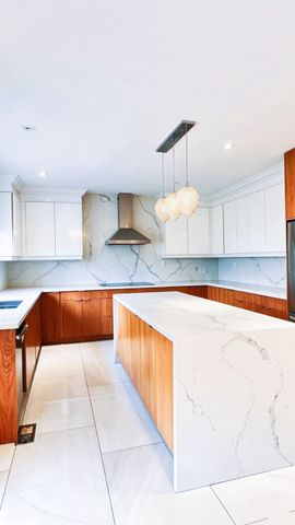 For Lease - 33 South Marine Drive, Toronto, Ontario - Photo 2