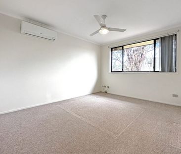 3 BEDROOM TOWNHOUSE IN CENTRAL LOCATION PRE-REGISTRATION REQUIRED F... - Photo 2