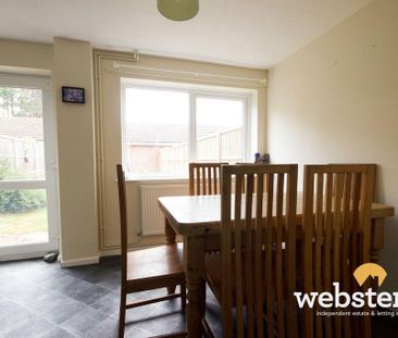 3 bedroom terraced house to rent - Photo 3