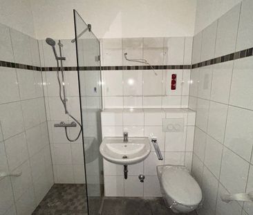 3-Zimmer-Wohnung,komplett Saniert mit modernem Badezimmer - Foto 2