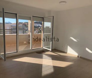 Alquiler de ático en CM Viejo De Velez - Photo 2