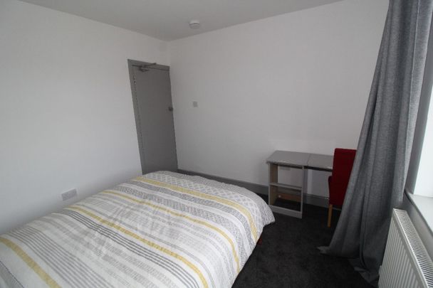 Marsh Lane, PRESTON PR1 8RT - Photo 1