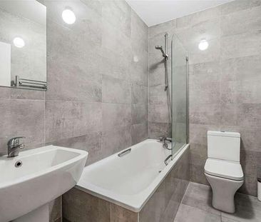 Petunia Court, New Malden, KT3 - Photo 5