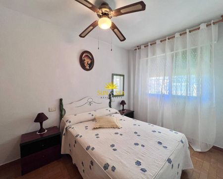 GROUND FLOOR RENTAL WITH 3 BEDROOMS AND 1 BATHROOM - Photo 3