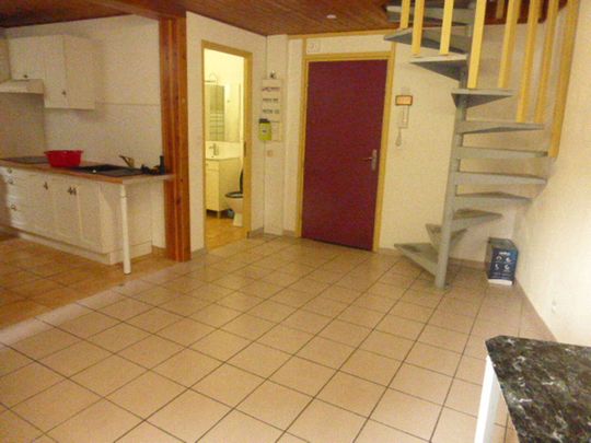 Location Appartement 2 pièces 51m² - Photo 1