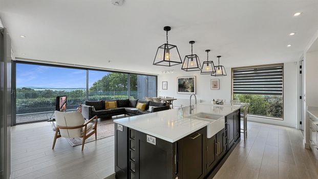 3 Bedroom House - Photo 1