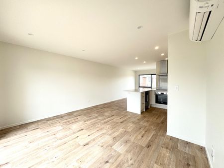 22C Royton Avenue, Mangere East, Auckland - Photo 3