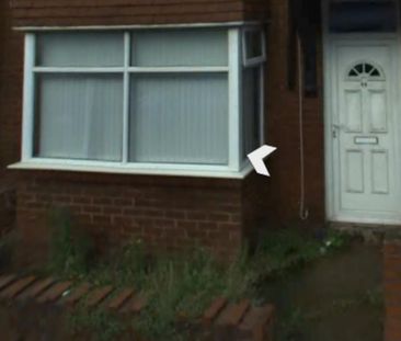 2 bedroom ground floor flat to rent - Photo 2
