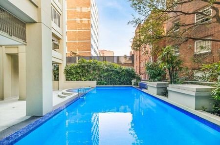 Beautiful Two Bedroom Apartment in the Heart of Potts Point - Photo 3