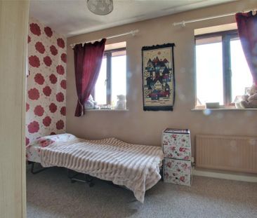 2 bedroom terraced house to rent - Photo 3