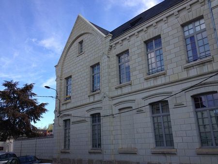 Location Appartement 2 pièces 38m² SAUMUR 49400 - Photo 5