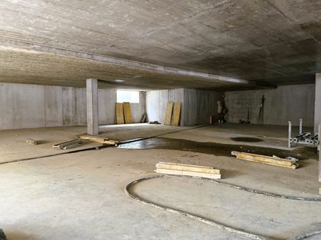 New 4.5-room roof apartment for rent in Mettlen - Photo 2