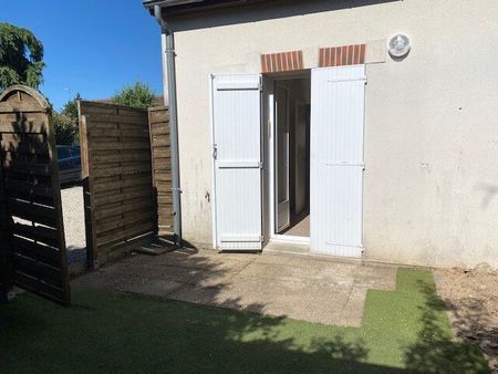 Location Maison 4 pièces 65m² - Photo 3
