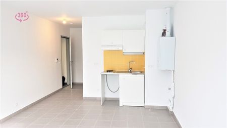Location Appartement 1 pièce 29m² NIMES 30000 - Photo 2
