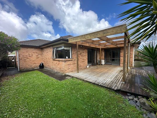 5 Berkshire Terrace, Massey - Photo 1