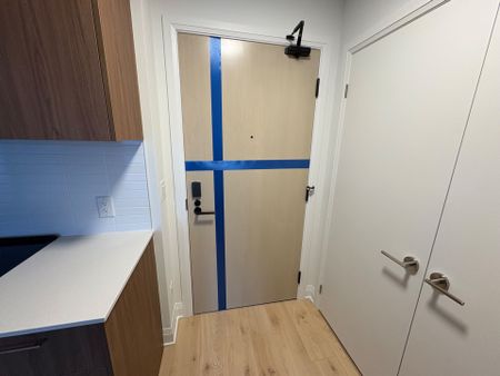 For Lease - 3250 Carding Mill Trail Unit# 431, Oakville, Ontario - Photo 2