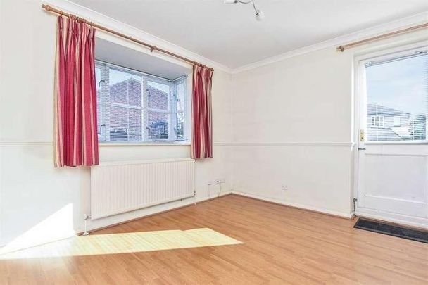 Wantage Rd, College Town, Sandhurst, GU47 - Photo 1