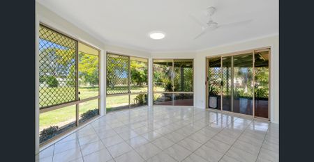 LARGE MODERN FAMILY HOME ON 1 Acre PARCEL OF LAND! - Photo 3