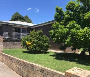 74 Kentucky Street, 2350, Armidale Nsw - Photo 4