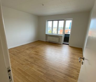 Veldisponeret 3-værelses på Roskildevej - Photo 1